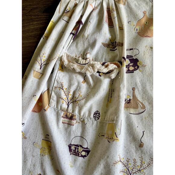 Vintage 1950s Half Apron Novelty Print Kitchen Knick Knacks Attached Hand Towel - Picture 11 of 13